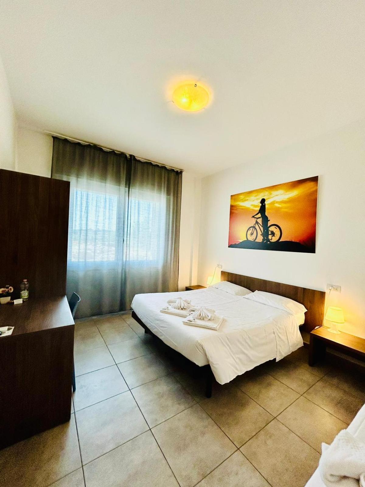 Hotel Bed & Bike Cesena Eksteriør billede